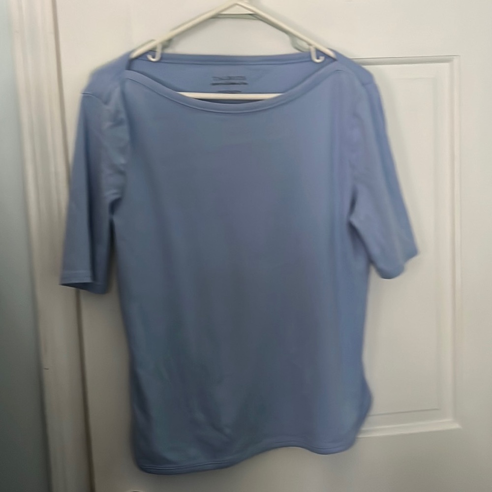 Tee